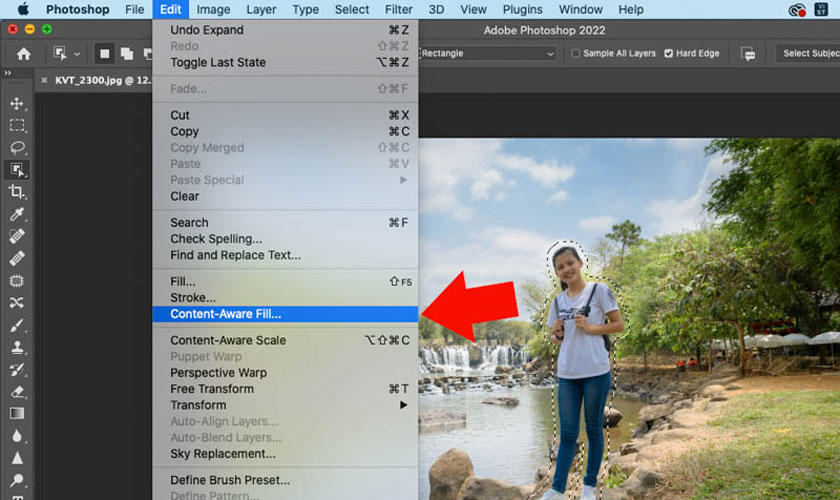 chọn Content Aware Fill