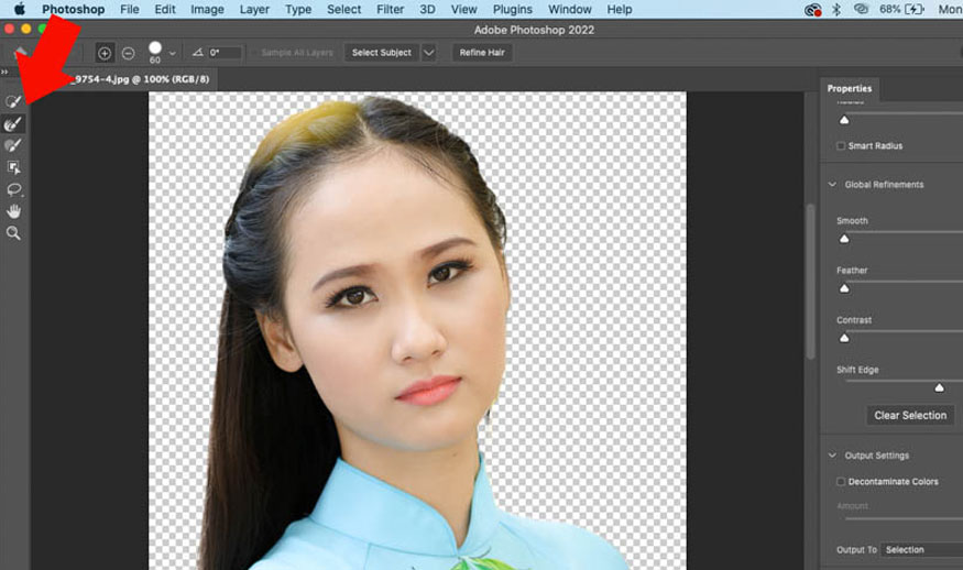 Thực hiện tô Brush lên tóc người mẫu