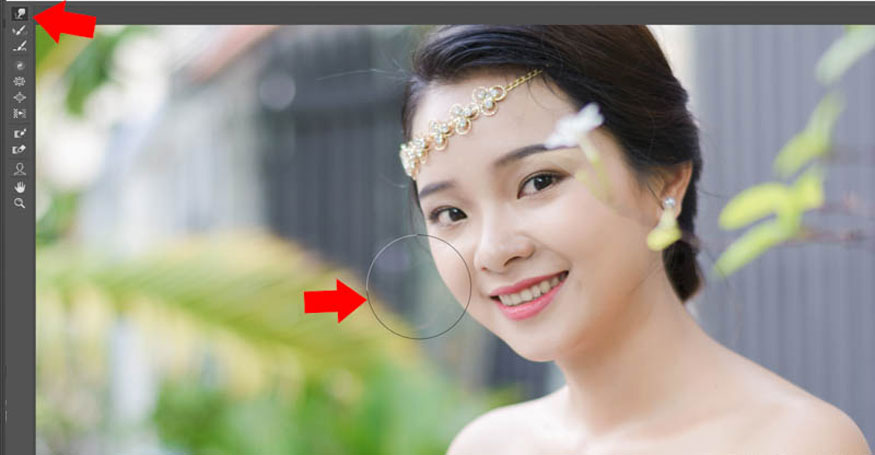 nhấp chuột vào vị trí muốn bóp mặt