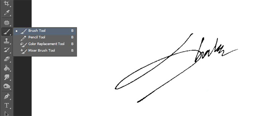 Chọn tab chứa file chữ ký ban đầu và dùng công cụ Brush Tool