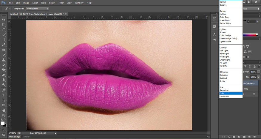 vào Blending Mode rồi chọn Color. 