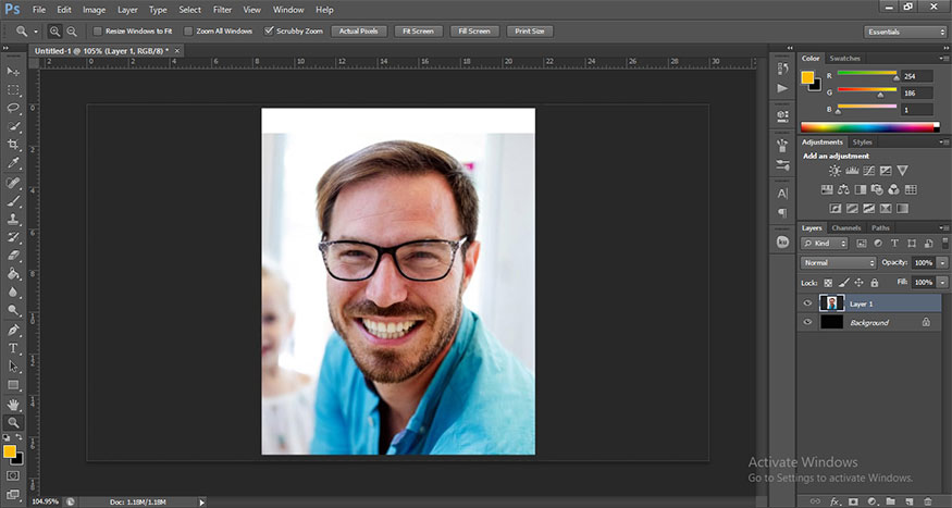 tải bức ảnh muốn tạo tranh biếm họa trong Photoshop