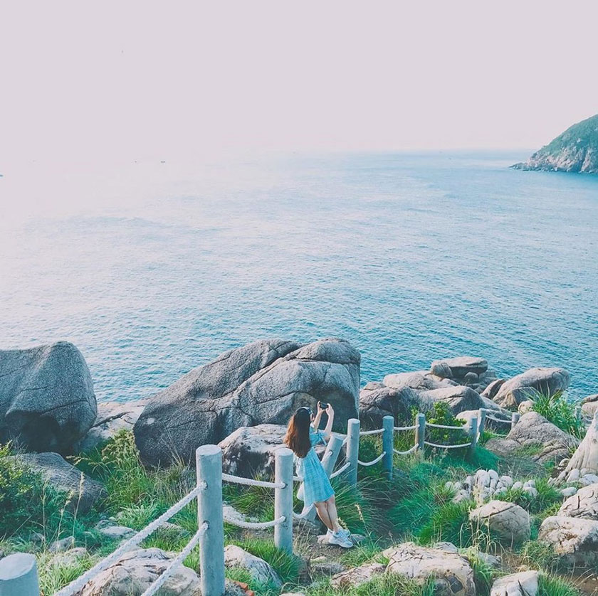 vsco tone xanh cỏ ở biển