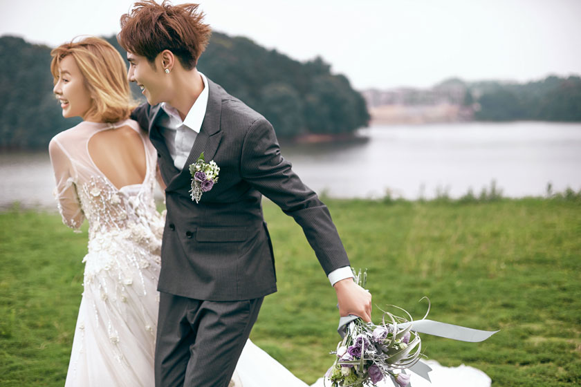 ảnh cưới cô dâu chú rể ở hồ
