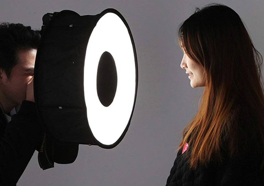 dùng ánh sáng flash bổ sung