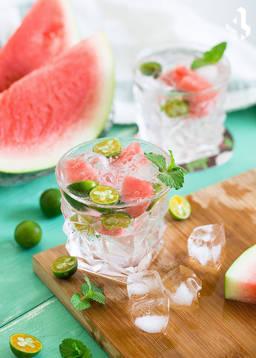 sử dụng các viên đá giả